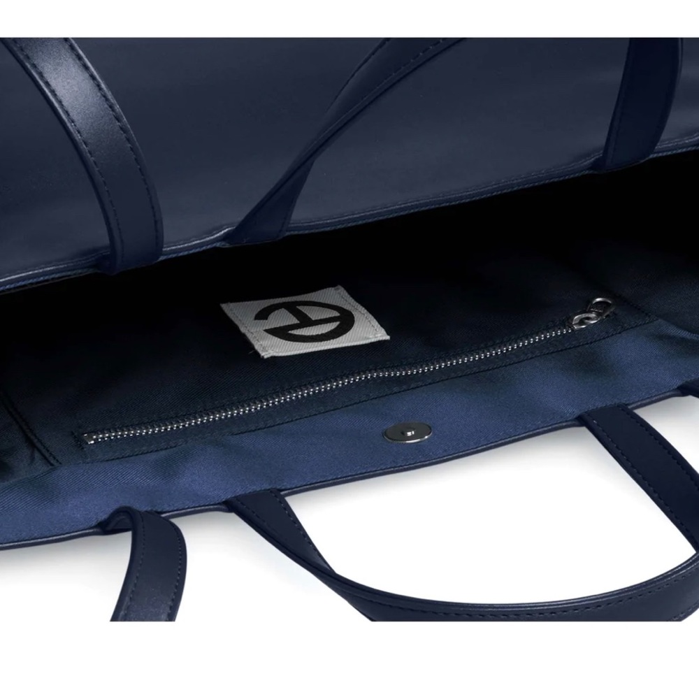 Medium navy telfar shopping bag - Picture 9 of 9